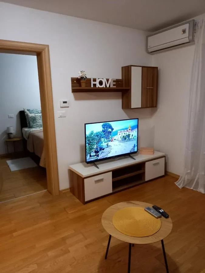 Apartment Sofija With Free Parking Pula